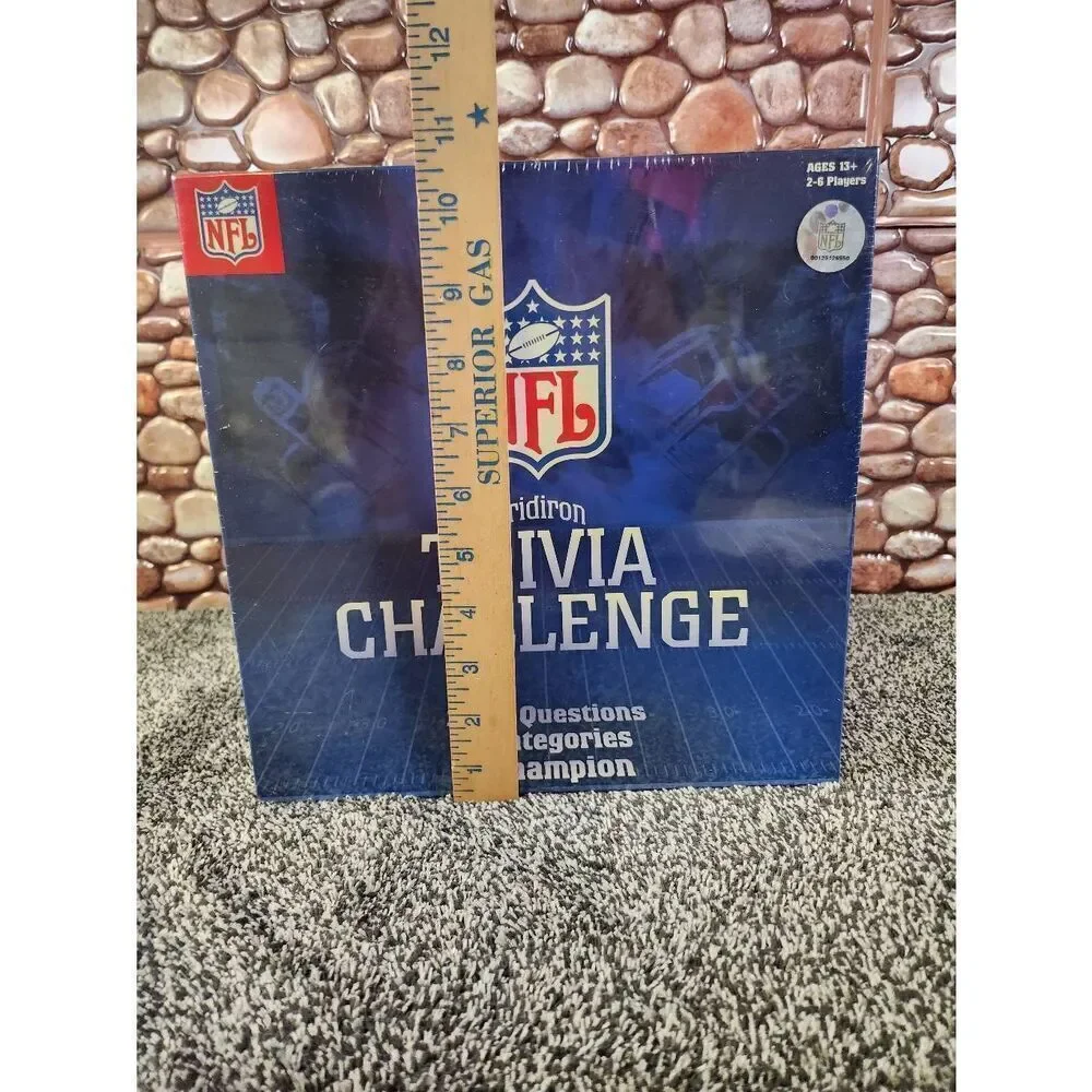 NFL Gridiron Trivia Challenge Game- New in Box #A94